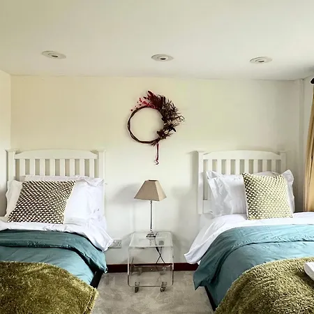 Hilltop Walkers Paradise With A View, Sleeps 10 Fernhurst Extérieur photo