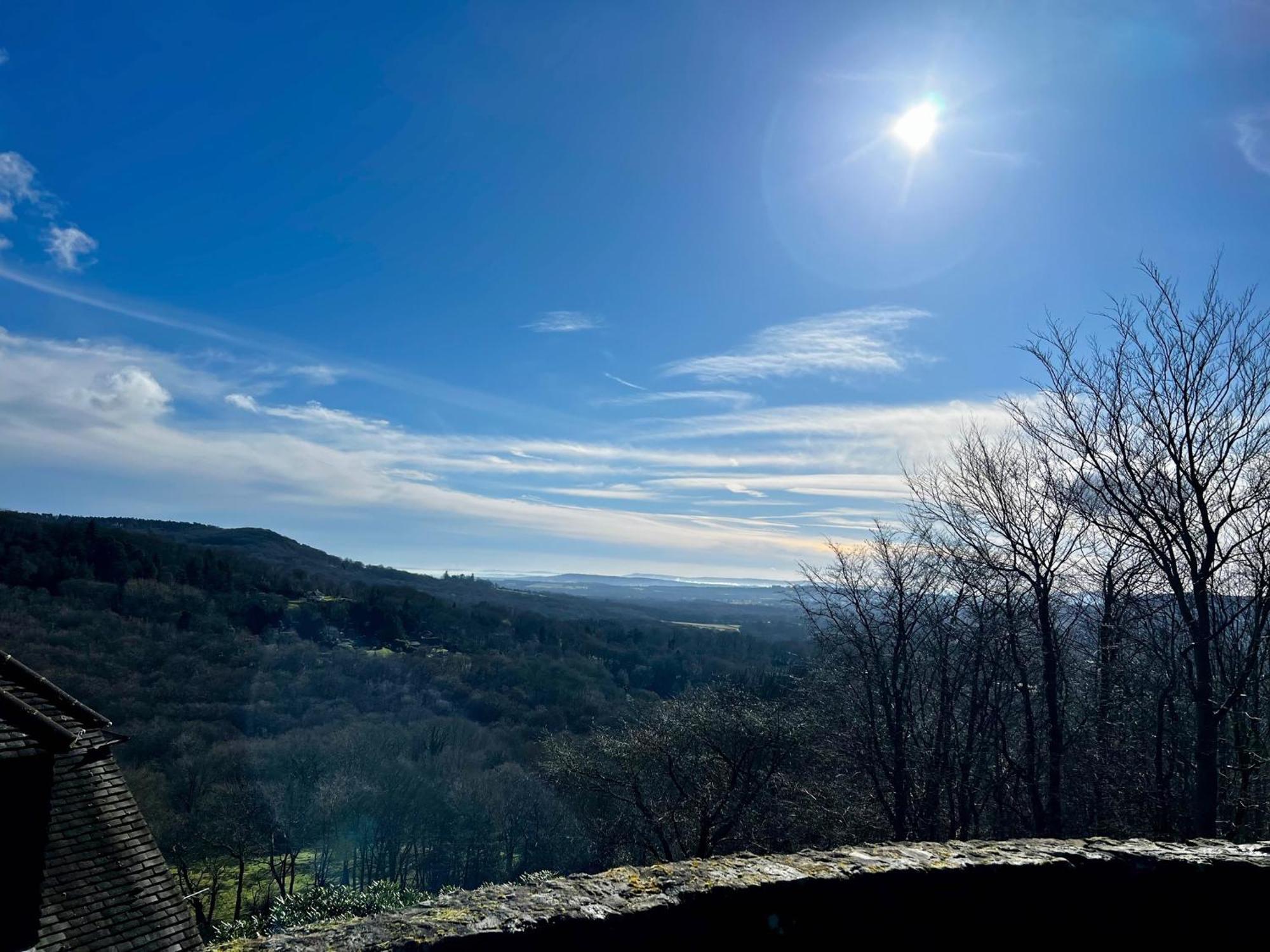 Hilltop Walkers Paradise With A View, Sleeps 10 * Fernhurst