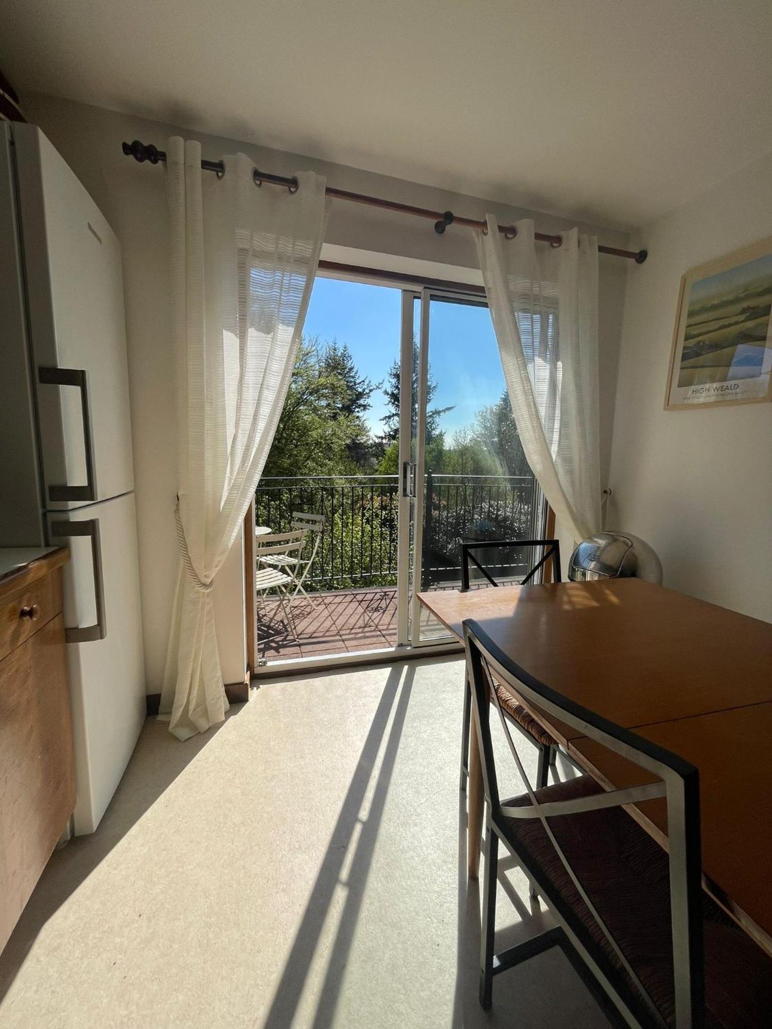 Hilltop Walkers Paradise With A View, Sleeps 10 Holiday home